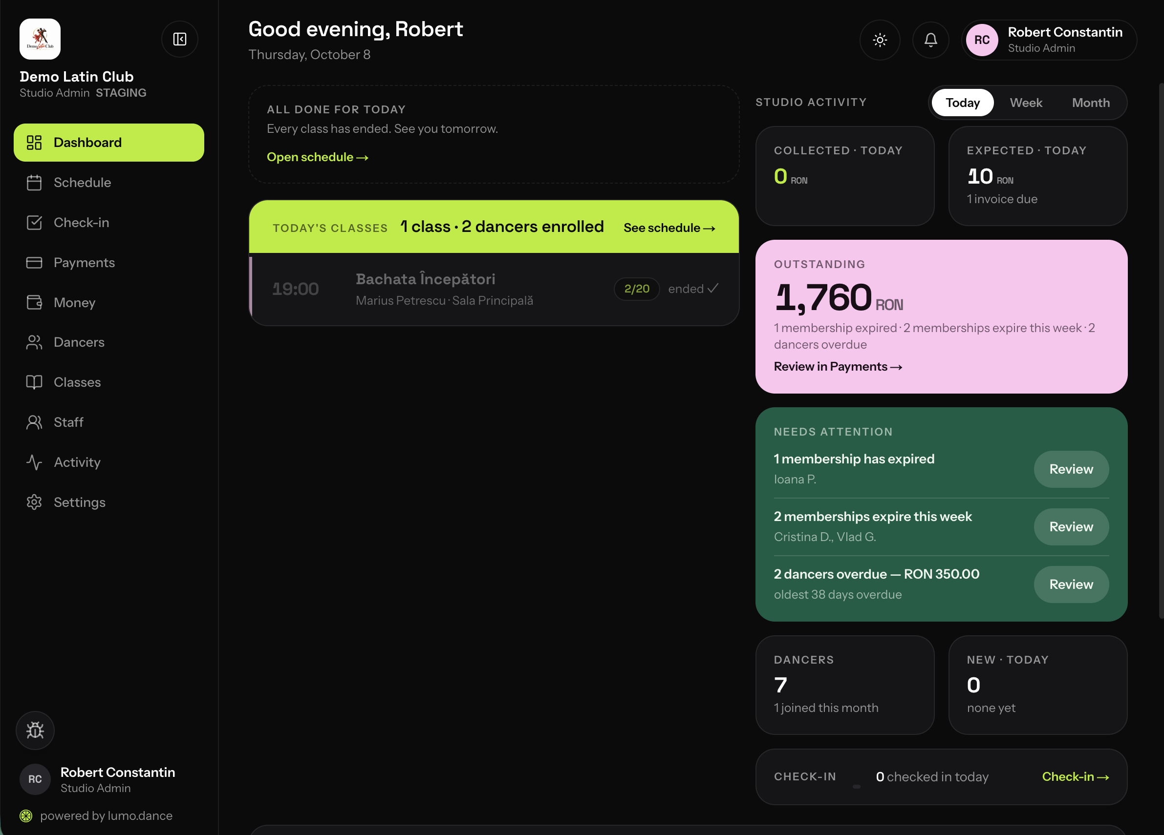 Lumo demo studio dashboard in English, showing today's class, collected and outstanding payments, expiring memberships and dancers needing attention.